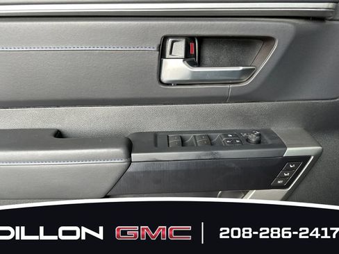 Used 2025 Toyota Tundra Platinum w/ TRD Off-Road Package AWD/4WD image 14