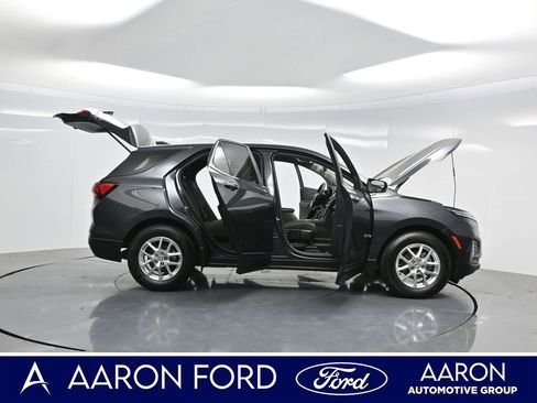 Used 2022 Chevrolet Equinox LT FWD image 4
