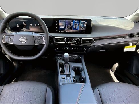 New 2026 Nissan Sentra SR FWD image 10