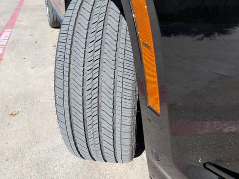 Used 2026 Cadillac Escalade Sport w/ Touring Package image 12