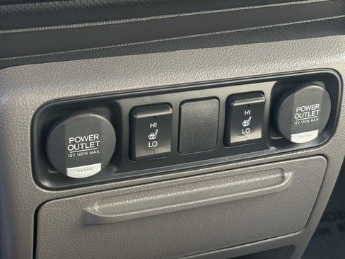 Used 2014 Honda Ridgeline RTL image 10