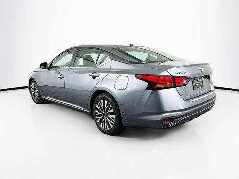 Used 2023 Nissan Altima 2.5 SV image 5