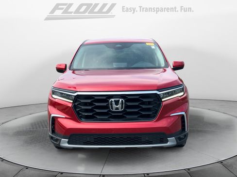 Used 2025 Honda Pilot EX-L image 3