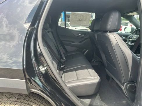 New 2026 Chevrolet Equinox LT w/ Convenience Package II FWD image 32