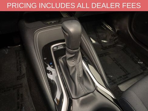 Used 2026 Toyota Corolla SE FWD image 15