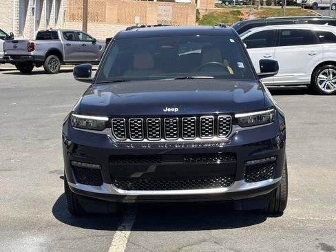 Used 2024 Jeep Grand Cherokee L Summit w/ Luxury Tech Group V AWD/4WD image 13