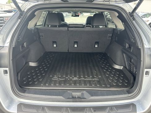 Used 2025 Subaru Outback Limited AWD/4WD image 27