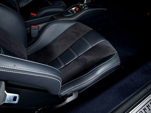 Used 2014 Ferrari 458 Italia image 53