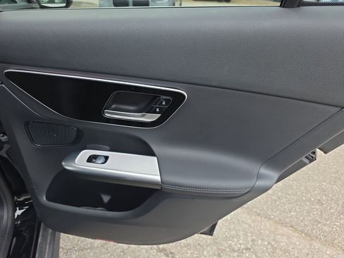 Certified 2025 Mercedes-Benz GLC 300 4MATIC image 14