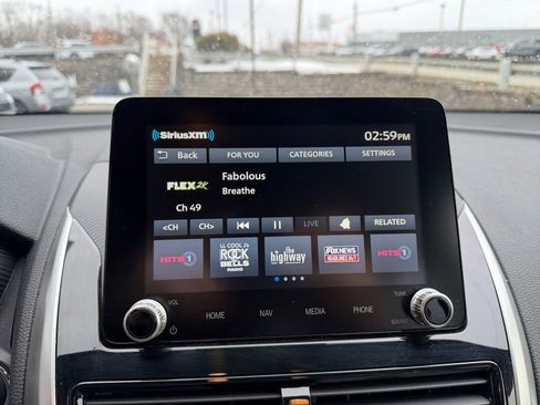 Used 2024 Mitsubishi Eclipse Cross SEL image 17