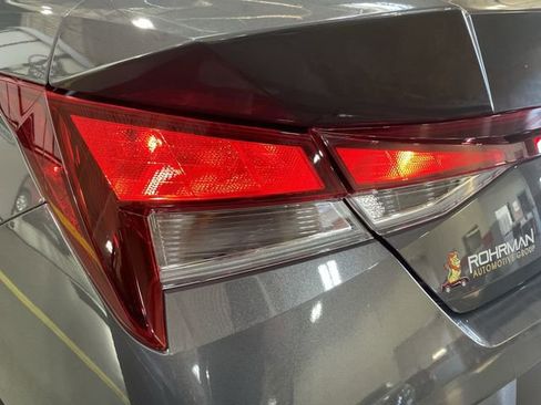 Used 2024 Hyundai Elantra SEL image 34