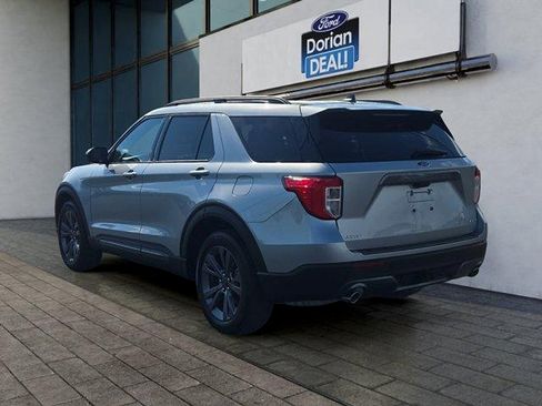Certified 2023 Ford Explorer XLT w/ Equipment Group 202A AWD/4WD image 5