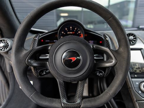 Used 2016 McLaren 675LT Coupe image 33