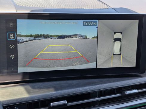 Used 2025 Hyundai Santa Fe Limited FWD image 18