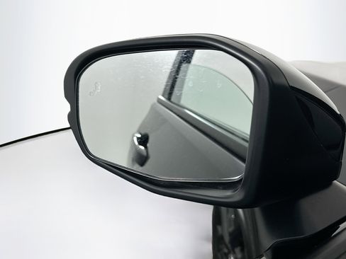 Used 2025 Honda HR-V Sport image 16