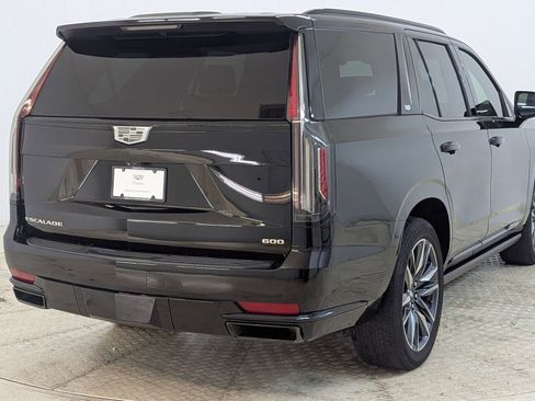 Used 2022 Cadillac Escalade Sport w/ Touring Package image 9