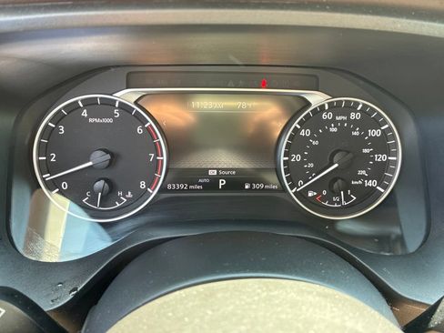 Used 2023 Nissan Rogue S AWD/4WD image 17