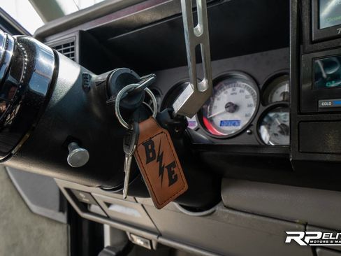 Used 1994 Chevrolet Silverado 1500 2WD Regular Cab image 66