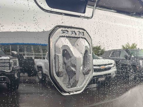 Used 2021 RAM 1500 Big Horn image 9