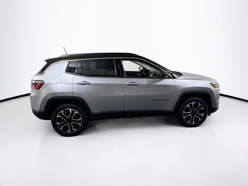 Used 2022 Jeep Compass Limited AWD/4WD image 4