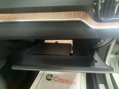 Used 2024 Volvo V60 B5 Cross Country Plus image 31