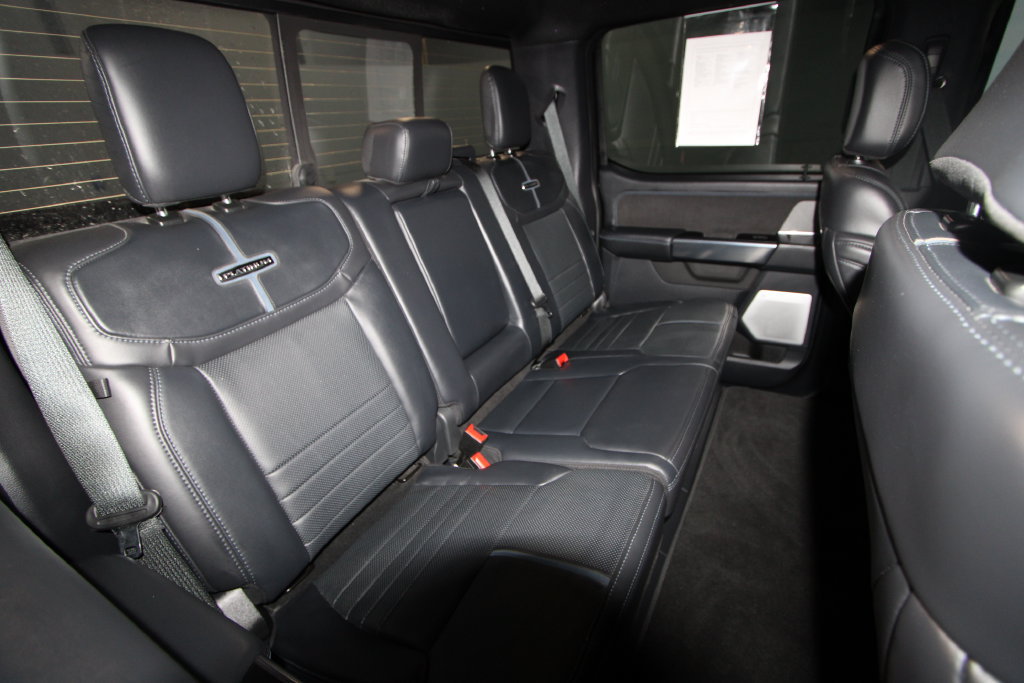 Used 2025 Ford F250 Platinum AWD/4WD image 28