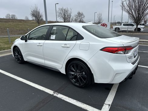 New 2026 Toyota Corolla SE image 7