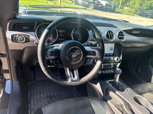 Used 2022 Ford Mustang GT Premium RWD image 12