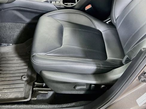 Used 2023 Subaru Forester Limited AWD/4WD image 19