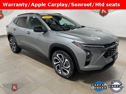 Used 2025 Chevrolet Trax RS w/ Sunroof Package