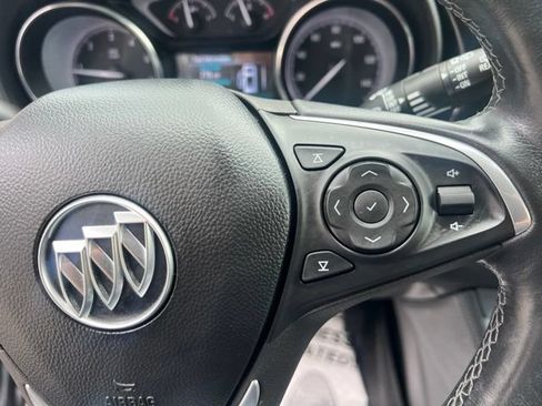Used 2020 Buick Envision Essence FWD image 27