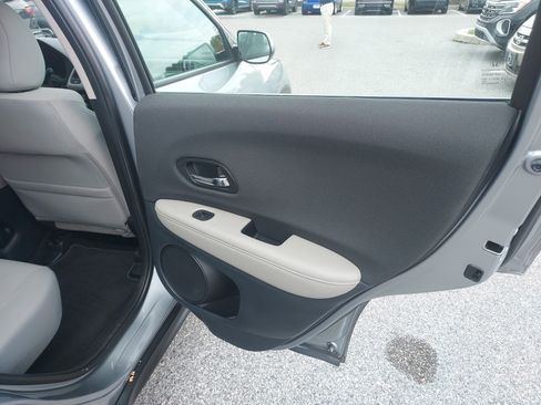Used 2019 Honda HR-V LX image 19