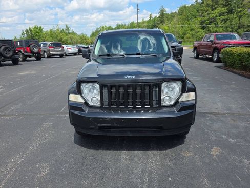 Used 2012 Jeep Liberty Sport AWD/4WD image 3
