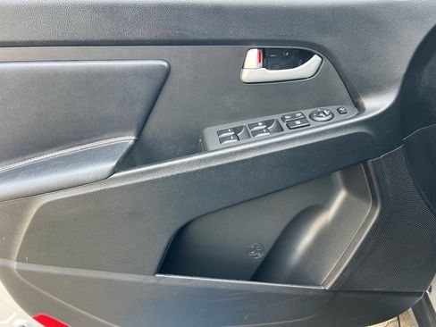 Used 2013 Kia Sportage LX w/ Convenience Pkg image 25