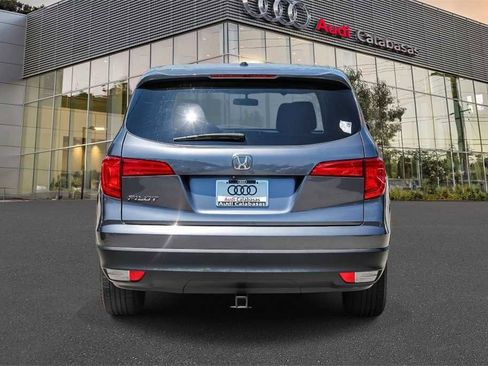 Used 2017 Honda Pilot EX image 5