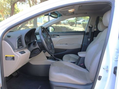 Used 2017 Hyundai Elantra Limited w/ Limited Ultimate Package 05 FWD image 10