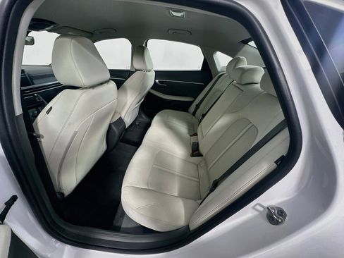 Used 2025 Hyundai Sonata SEL FWD image 28