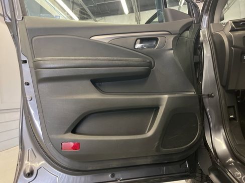 Used 2017 Honda Pilot EX-L image 9