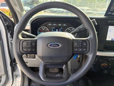 Used 2024 Ford F250 XL w/ XL Driver Assist Package AWD/4WD image 19