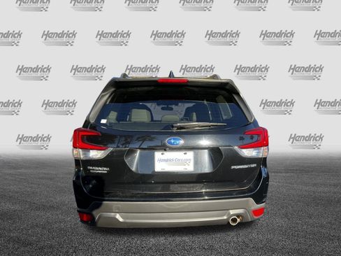 Used 2020 Subaru Forester Limited image 8