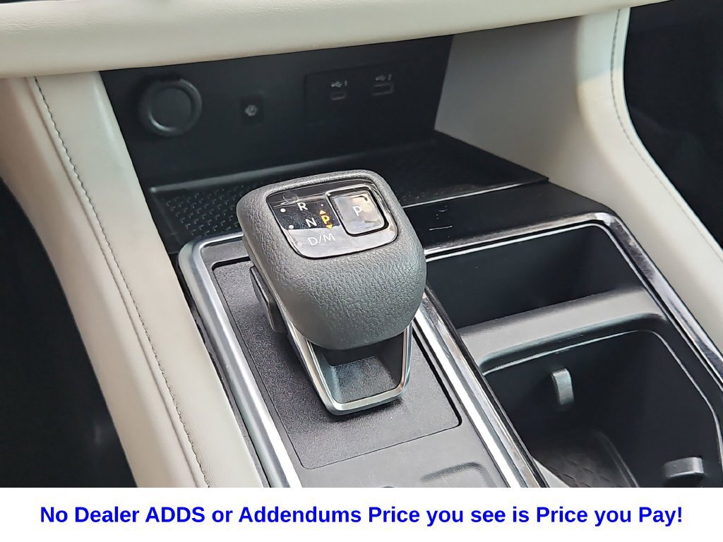 Used 2023 Nissan Pathfinder SL w/ Black Appearance Package FWD image 33
