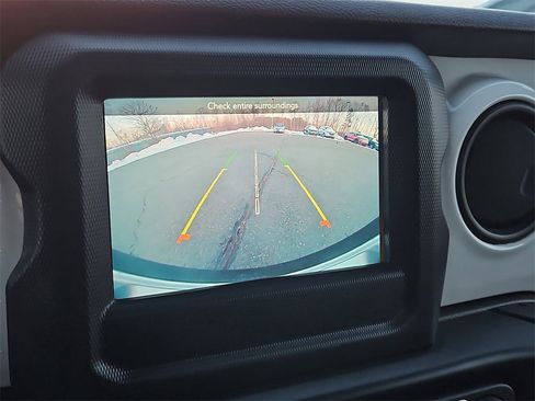 Used 2021 Jeep Wrangler Unlimited Sport image 15