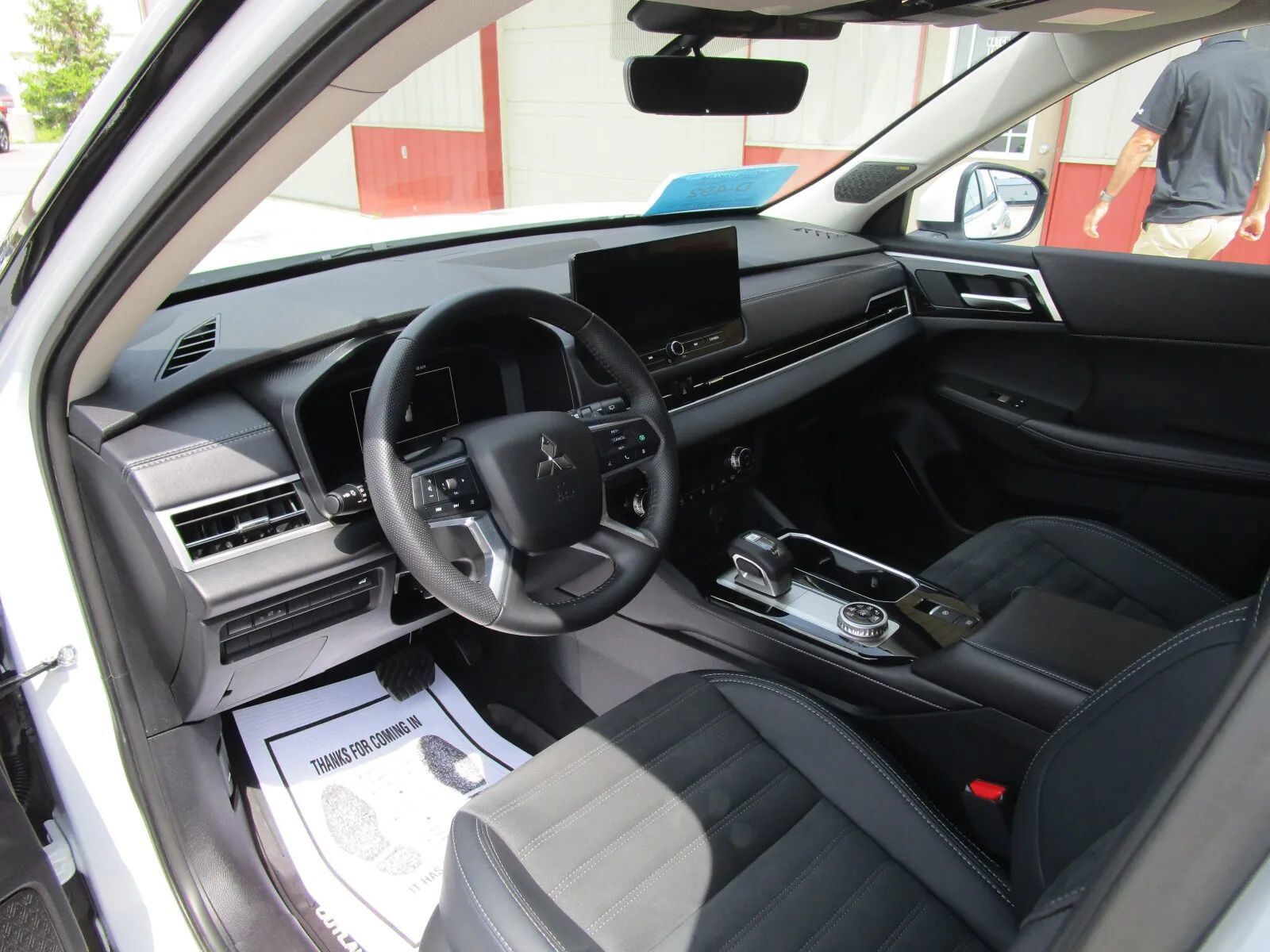 Used 2025 Mitsubishi Outlander SE AWD/4WD image 10