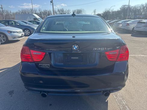 Used 2010 BMW 335i xDrive Sedan image 6