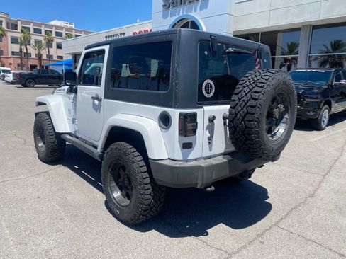 Used 2013 Jeep Wrangler Sport AWD/4WD image 8