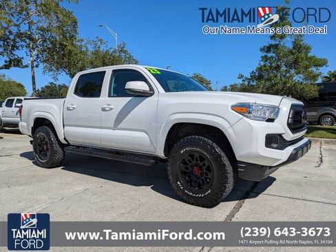 Used 2023 Toyota Tacoma SR image 1