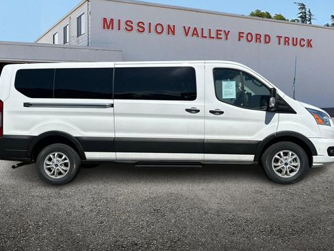 Used 2021 Ford Transit 350 XLT image 3