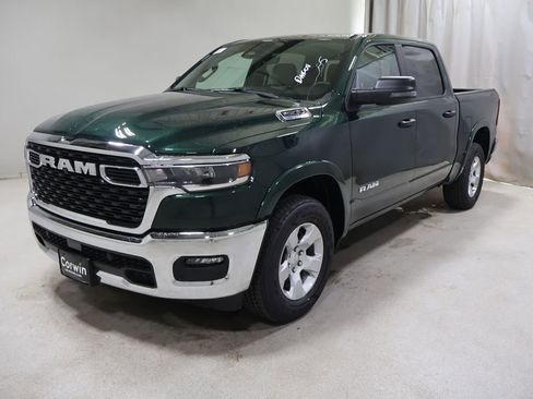 New 2026 RAM 1500 4x4 Crew Cab image 3
