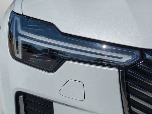 New 2026 Volvo XC90 T8 Plus w/ Protection Package Premier AWD/4WD image 27