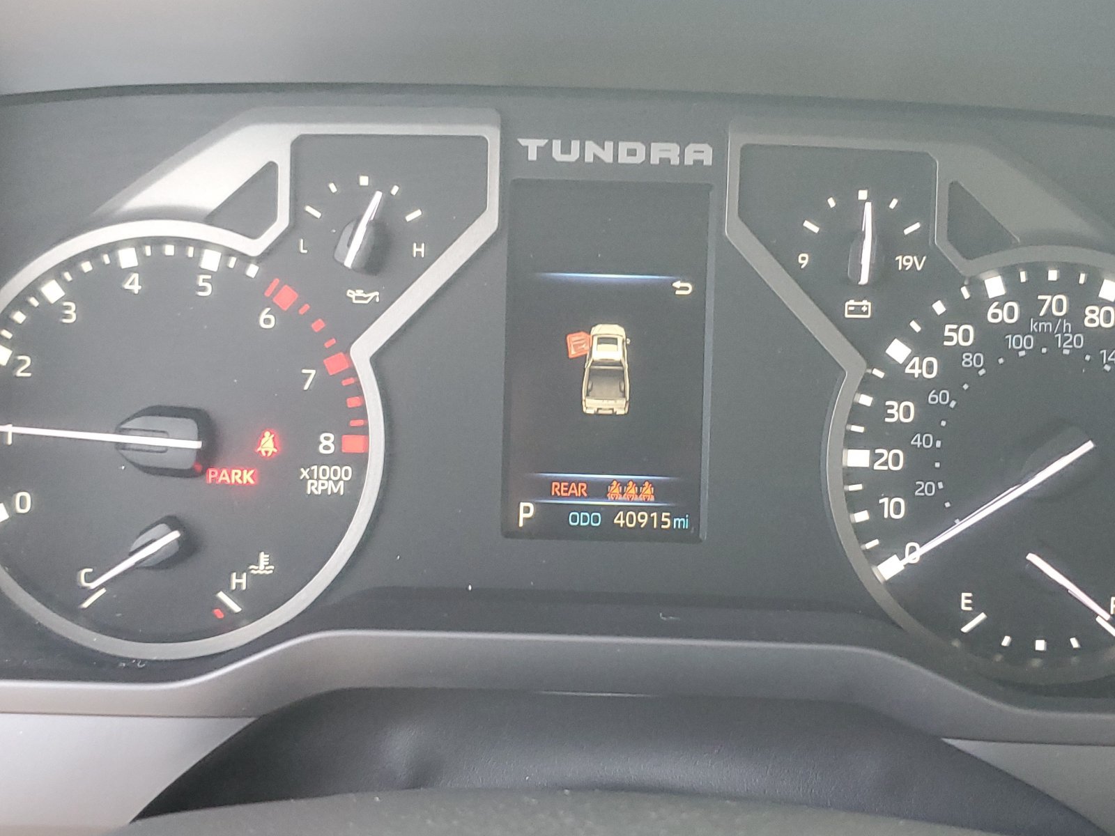 Used 2024 Toyota Tundra SR5 w/ SR5 Convenience Package AWD/4WD image 23